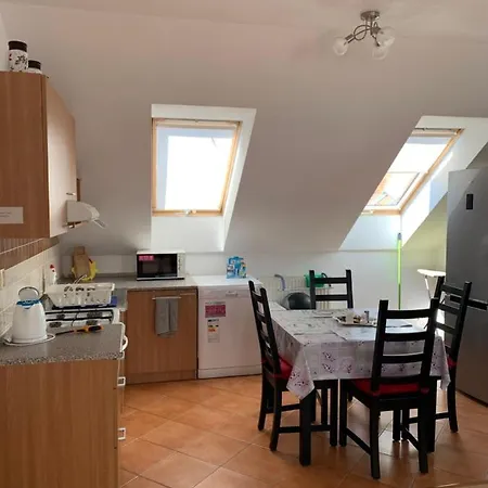 Daire Apartments *